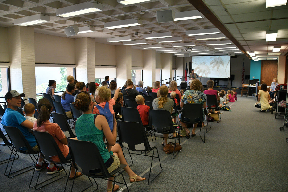 Singing zoologist Lucas Miller visits Bryan library
